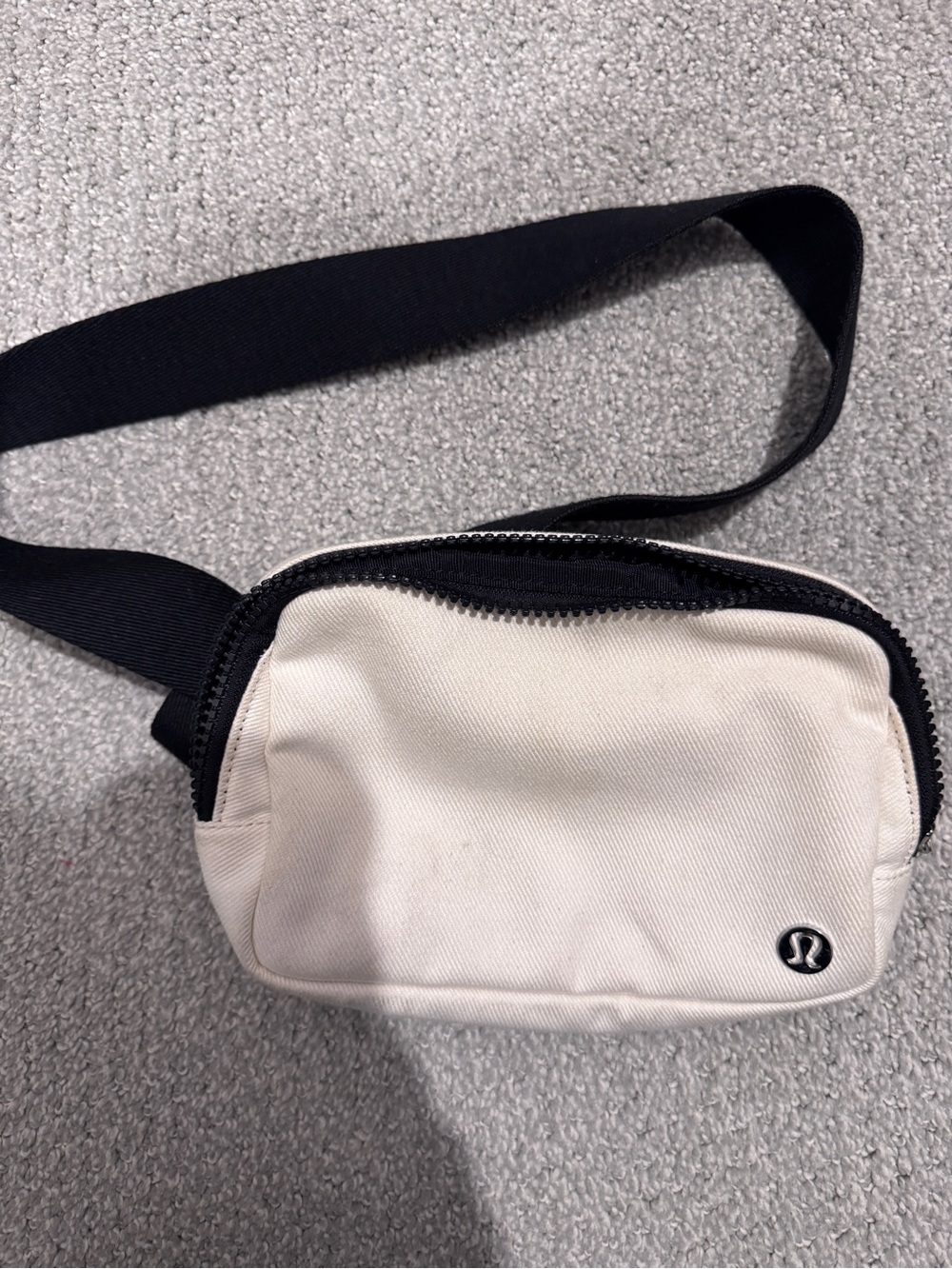 lululemon athletica Cream Crossbody Belt Bag with Black Strap